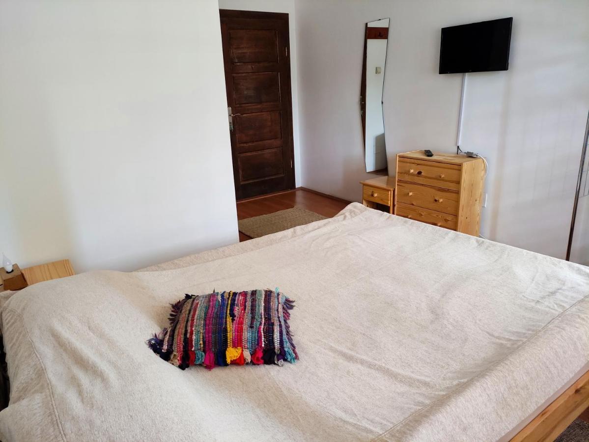 Casa Haiducilor Satic Rucăr Exteriör bild